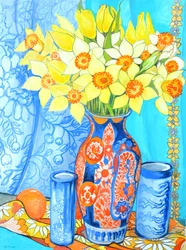 Narcisi e tulipani in un vaso Imani; arance e tessuti