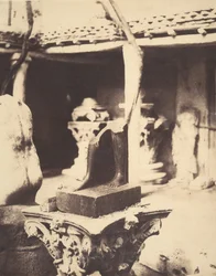 Frammento di una statua egizia nel museo di Cherchell, Algeria