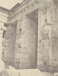 Médinet Habou, Palazzo di Ramses II 2a Corte, Lato Est