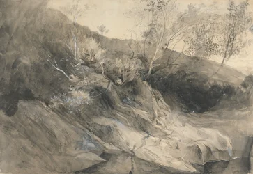 La riva rocciosa di un fiume