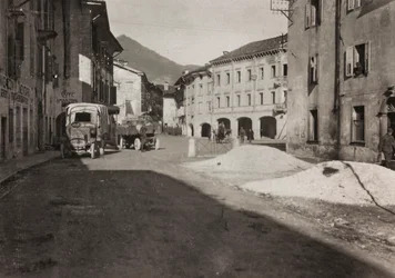 Album "Meine weltkriegs - Erinnerungen South-West Front (Carinzia, Italia, Trentino-Alto Adige) 31/03/1915-12/11/1918 - Josef Zohles Wien": piazza Tolmezzo