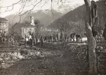 Album "Meine weltkriegs - Erinnerungen South-West Front (Carinzia, Italia, Trentino-Alto Adige) 31/03/1915-12/11/1918 - Josef Zohles Wien": soldati al lavoro per il comando