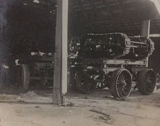 Album "Meine weltkriegs - Erinnerungen South-West Front (Carinzia, Italia, Trentino-Alto Adige) 31/03/1915-12/11/1918 - Josef Zohles Wien": garage a Tolmezzo