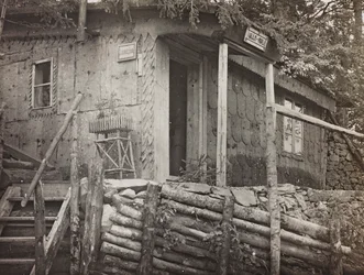 Album "Meine weltkriegs - Erinnerungen South-West Front (Carinzia, Italia, Trentino-Alto Adige) 31/03/1915-12/11/1918 - Josef Zohles Wien": casa di comando