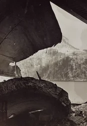 Album "Meine weltkriegs - Erinnerungen South-West Front (Carinzia, Italia, Alto Adige) 31/03/1915-12/11/1918 - Josef Zohles Wien": macerie di una fabbrica