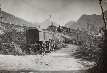 Album "Meine weltkriegs - Erinnerungen South-West Front (Carinzia, Italia, Trentino-Alto Adige) 31/03/1915-12/11/1918 - Josef Zohles Wien": ferrovia di Tolmezzo (foto b/n)