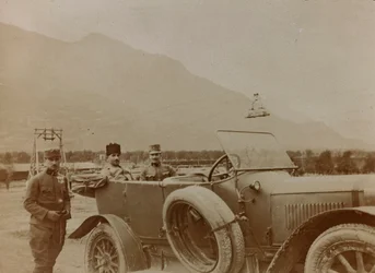 Album "Meine weltkriegs - Erinnerungen South-West Front (Carinzia, Italia, Trentino-Alto Adige) 31/03/1915-12/11/1918 - Josef Zohles Wien": generale turco in una zona di guerra