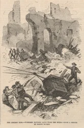Operai che trasportano casseforti dalle rovine, illustrazione da Frank Leslie