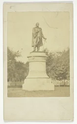 Statua del Commodoro Matthew Perry