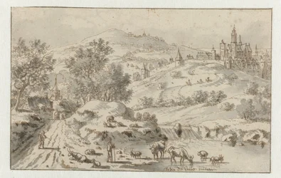 Paesaggio montuoso con una città su una collina