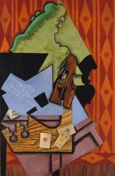 Violino e carte da gioco su un tavolo, 1913