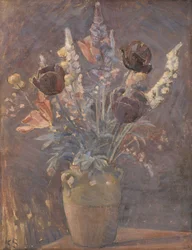 Vaso di terracotta con tulipani e altri fiori