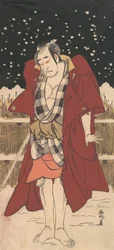Onoe Matsusuke come uomo armato di spada, in piedi nella neve davanti a una recinzione
