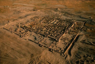 Veduta aerea di Gonur, un importante centro della cultura Oxus, colonia fortificata con cittadella centrale