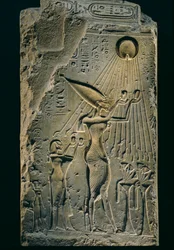 Rilievo di Akhenaton sotto Aten, balaustra, Amenhotep IV. Come faraone, Akhenaton è