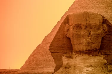 Tramonto sulla piana di Giza e piramidi, Egitto, Antico Regno, Sfinge