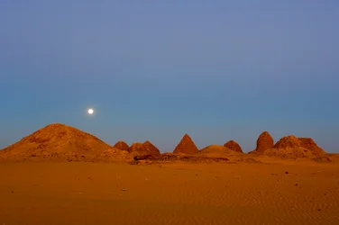 Piramide di Taharka, Piramide di Aspelta, Necropoli della 25ª dinastia, Nuri, Sudan, Nubia, 2007 (foto)