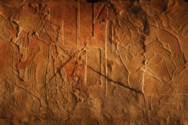 Panca del trono del Tempio 19, Palenque, Messico, incisione di Akhal Mo Nab, 2005
