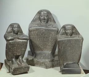 Statue a blocco di Akhamenru, Harwa e Amenemonet, XXV-XXVI Dinastia