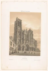 Vista sulla facciata della cattedrale di Bourges