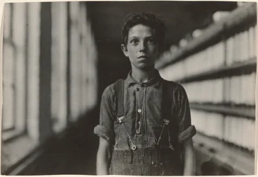 Jo Bodeon, un "back-roper" nella stanza dei muli. Cotonificio Chase, Burlington, Vermont