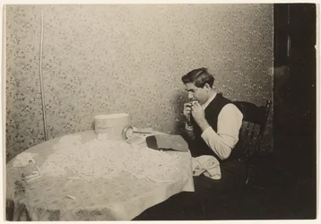 Rolling Cigarettes in N.Y. Tenement/[Homework]