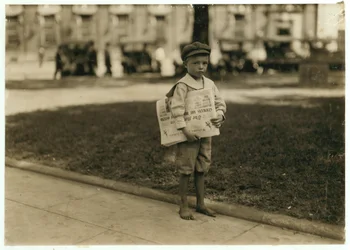 Ragazzo di 7 anni venditore di giornali a Mobile, Alabama, 1914