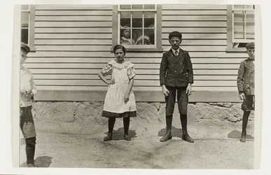 Edward St. Germain e sua sorella Delia, Phoenix, Rhode Island, aprile 1909