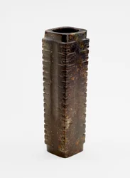 Tubo a dieci livelli con maschere, c.3300-2250 a.C.