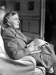 Agatha Christie, scrittrice di gialli inglese, 9 marzo 1946