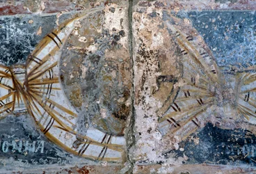 Volto di Cristo, affresco danneggiato nella chiesa di Metamorphosis Sotiros, Voutas, Creta, Grecia