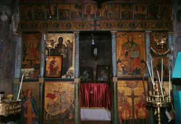 Iconostasi nella chiesa di Agia Paraskevi, Anisaraki, Creta, Grecia (foto)