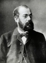 Ritratto di Heinrich Hermann Robert Koch, medico e batteriologo tedesco, Premio Nobel per la Medicina nel 1905, fotografia