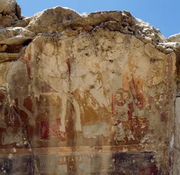 Resti di affreschi di chiesa bizantina in rovina a Preveli, Creta, Grecia
