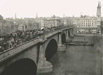 London Bridge guardando a nord, 1895