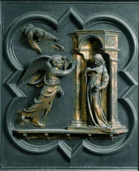 Porta Nord (chiamata Porta della Croce, a Nord), dettaglio esterno: l