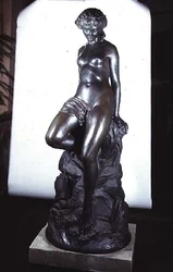 Sara la Bagnante