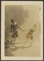 [Ballerini sul tetto]