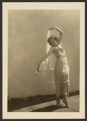 Florence danza su un tetto