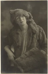 [Ritratto di una donna in pelliccia]