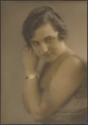 Ritratto di donna con orologio