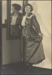 [La donna e il suo riflesso]