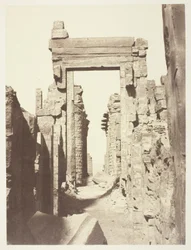 Karnac, Grande Allée du Milieu des Ruines, ingresso est