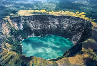 Lago del cratere del vulcano Coseguina nel nord-ovest del Nicaragua