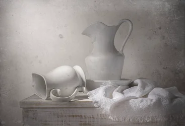 Natura morta in ceramica, tranquilla