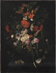 Bouquet di fiori in un vaso di vetro