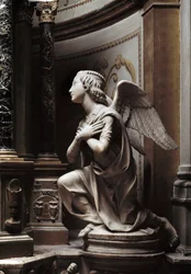 Angelo in adorazione Scultura in marmo di Matteo Civitali (1436-1501)