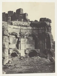Baalbeck (Eliopoli), emiciclo dei templi del Sole e di Giove; Siria