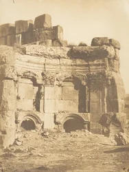 Emiciclo del recinto dei Templi, a Baalbek, 15 settembre 1850