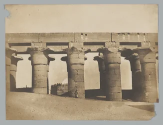 Luxor, grande colonnato del palazzo